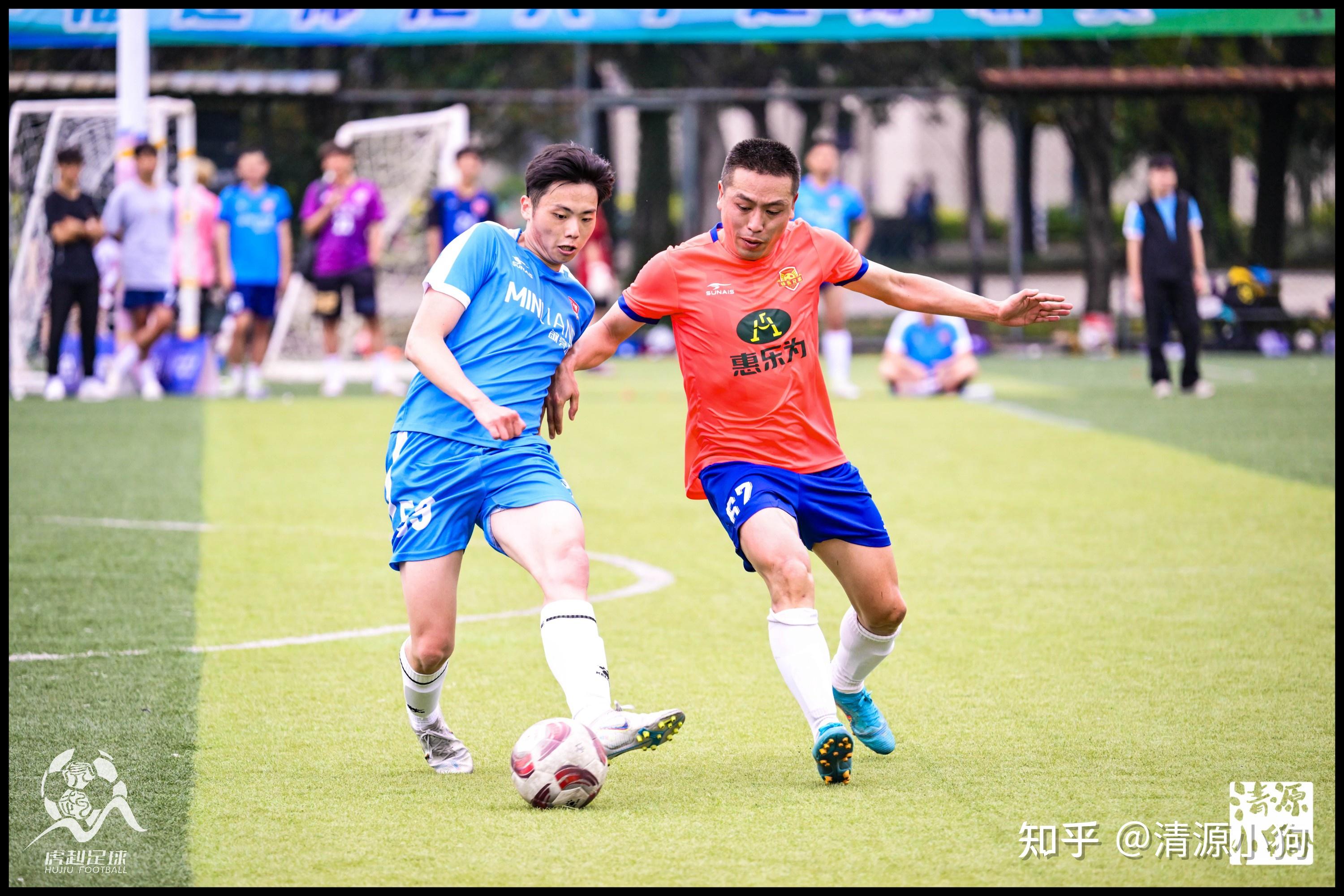 竞技足球比赛即将开打：球队备战状态良好，士气大振的简单介绍