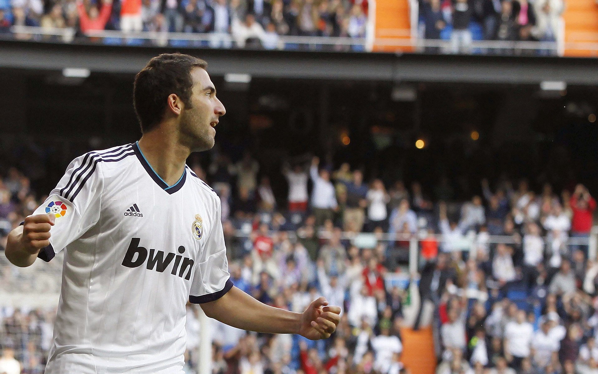 国王强行终结奇才，字母哥惊艳四座，当闪电突袭遭遇神话碾压